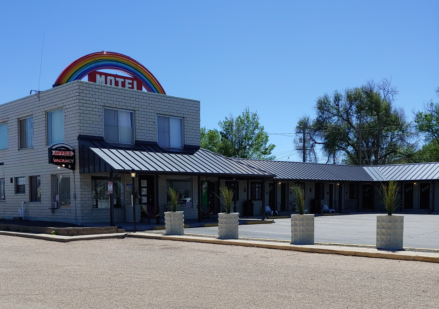 Gallery | Rainbow Motel